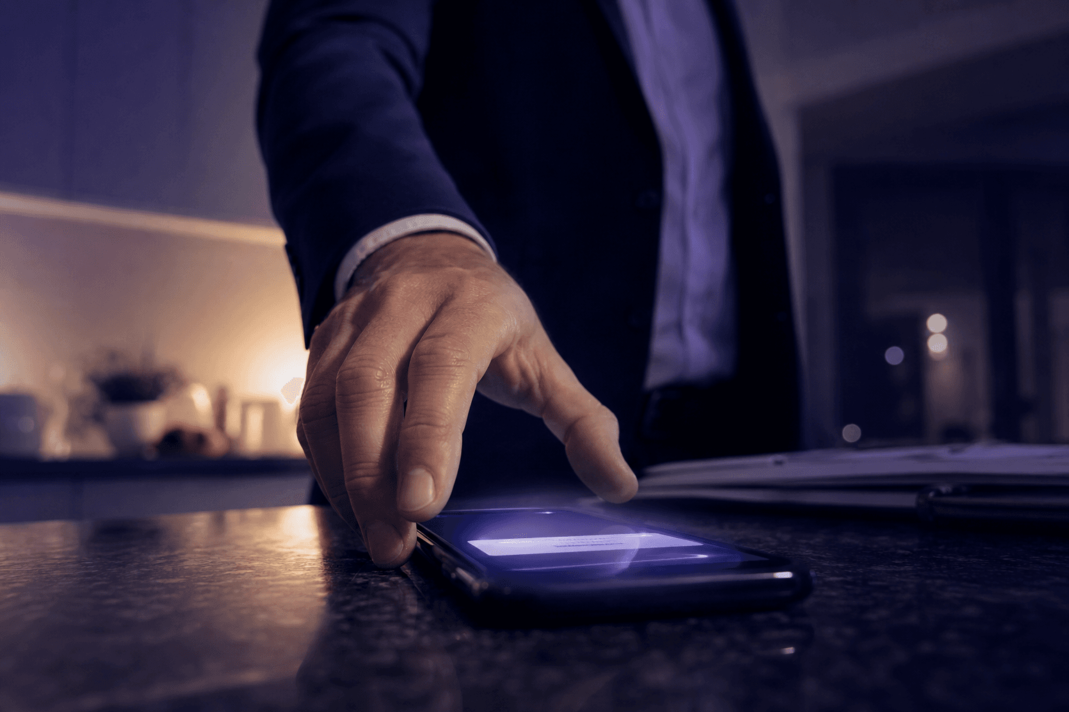 Business owner calling a new lead within minutes of getting an SMS alert on the job